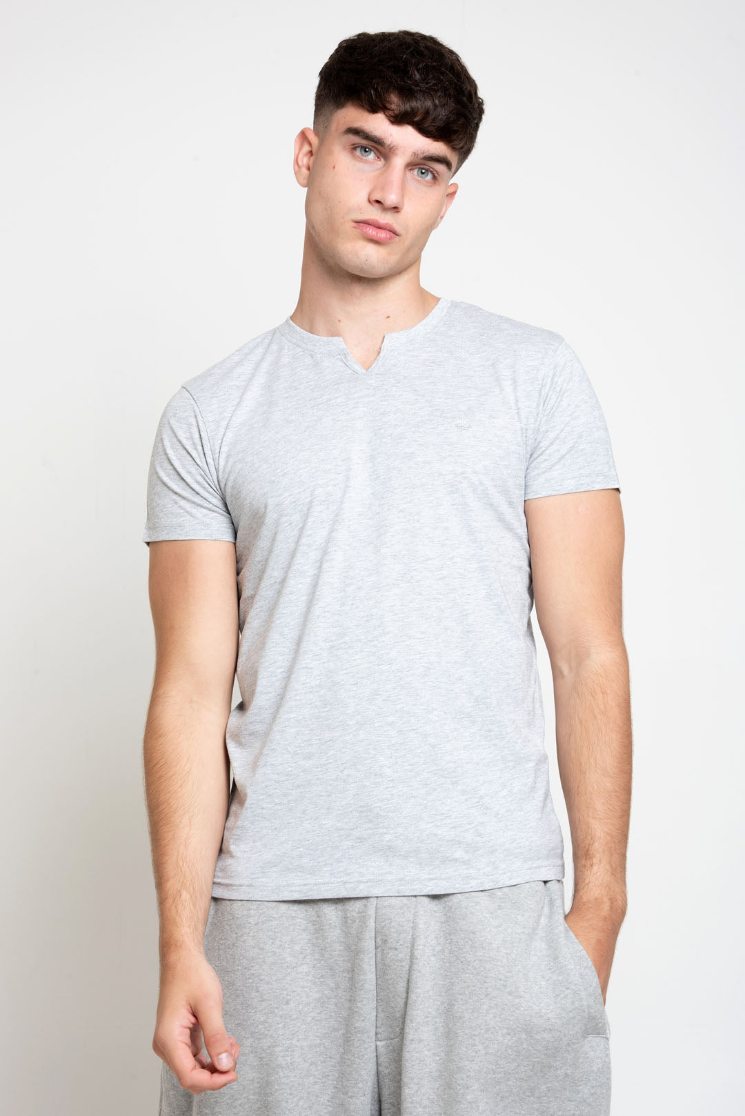 MENS MENS NOTCH NECK TSHIRT