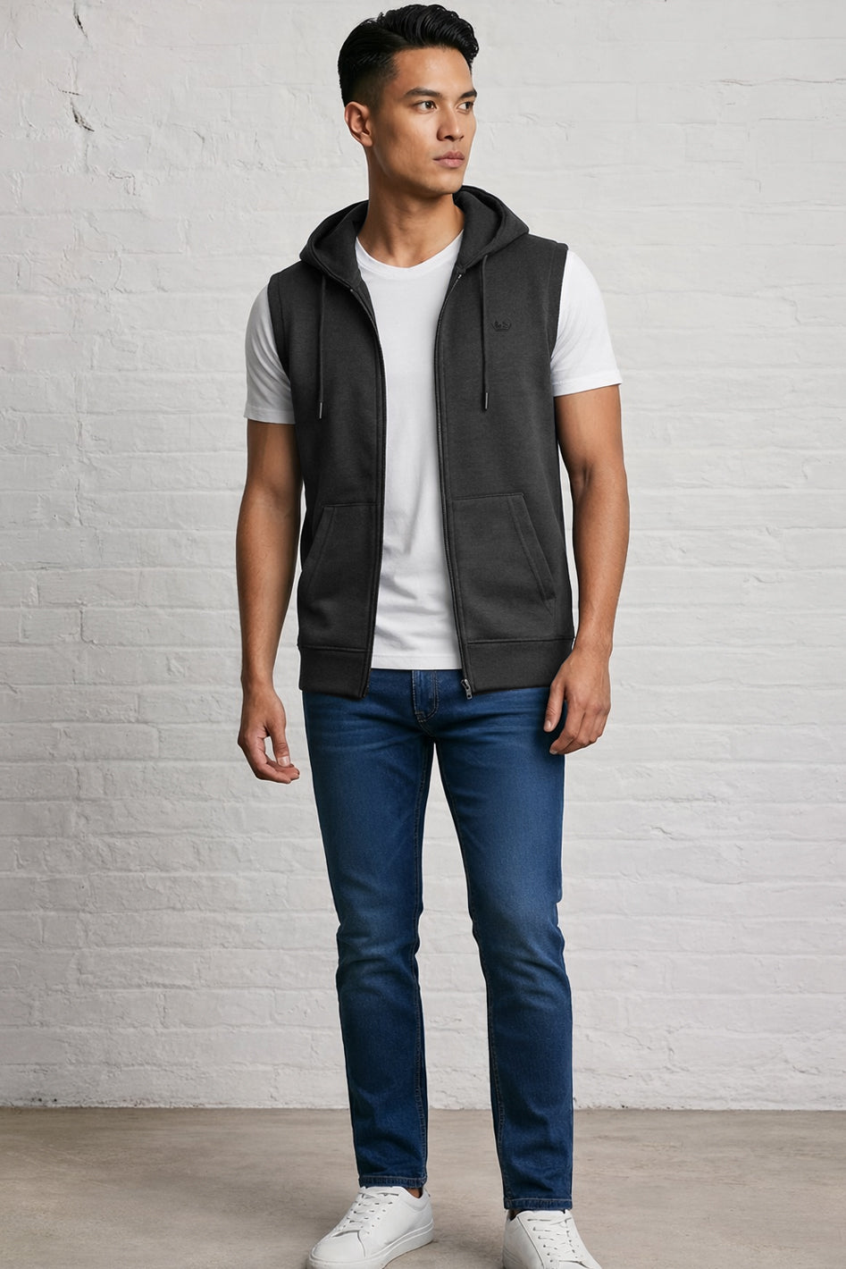 Sleeveless Zipped Hoody