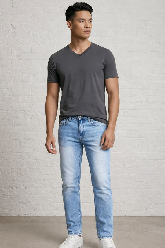 MENS IN RELAXED DENIM
