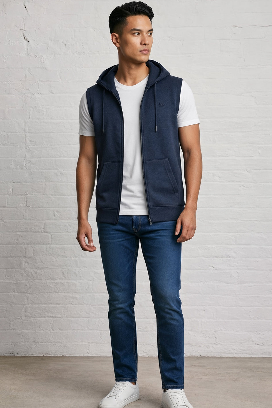 Sleeveless Zipped Hoody