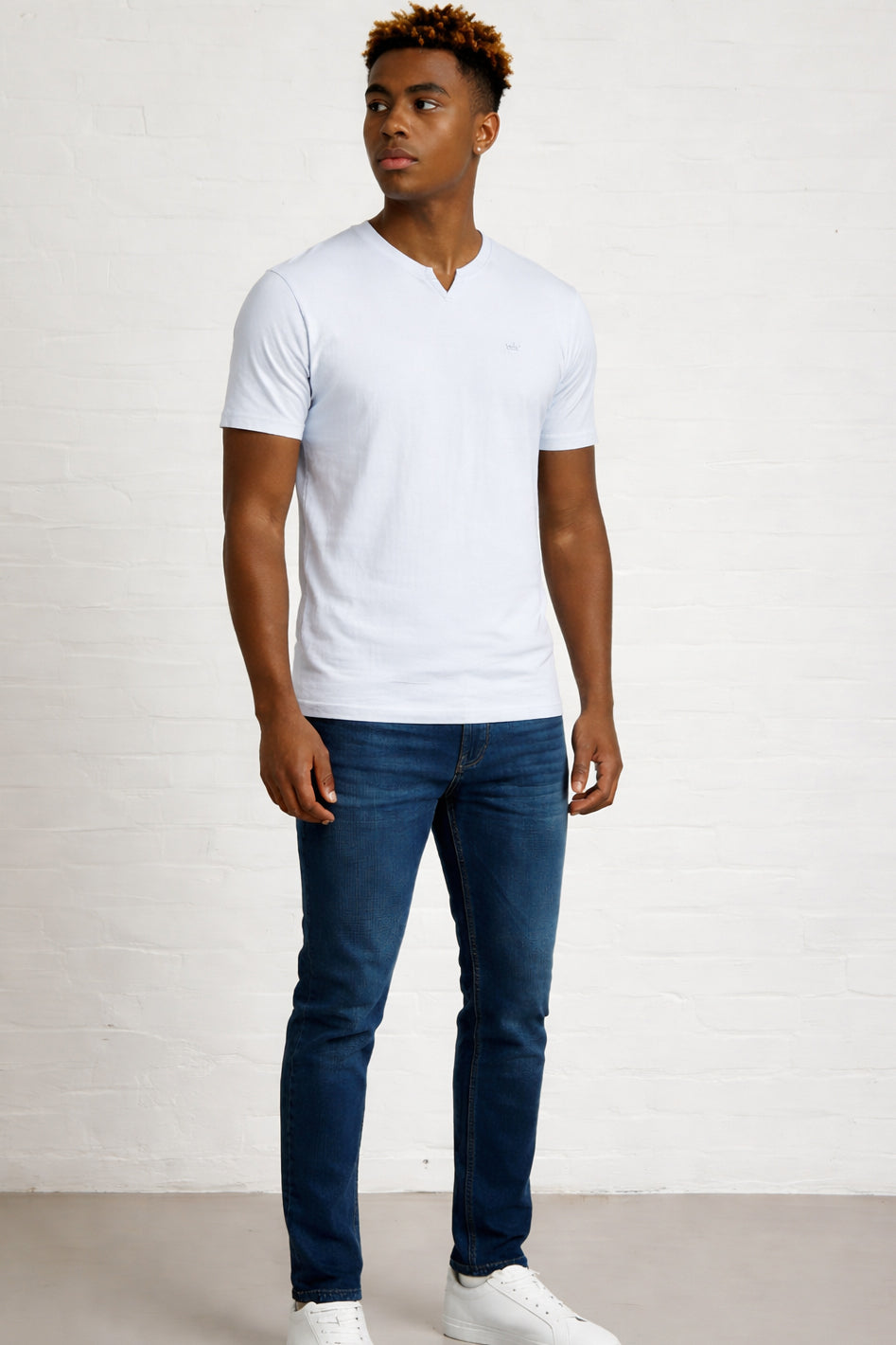 MENS MENS NOTCH NECK TSHIRT