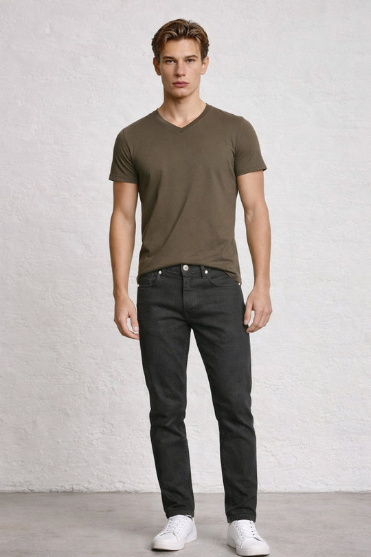 MENS IN STRAIGHT DENIM