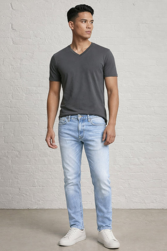 MENS IN STRAIGHT DENIM