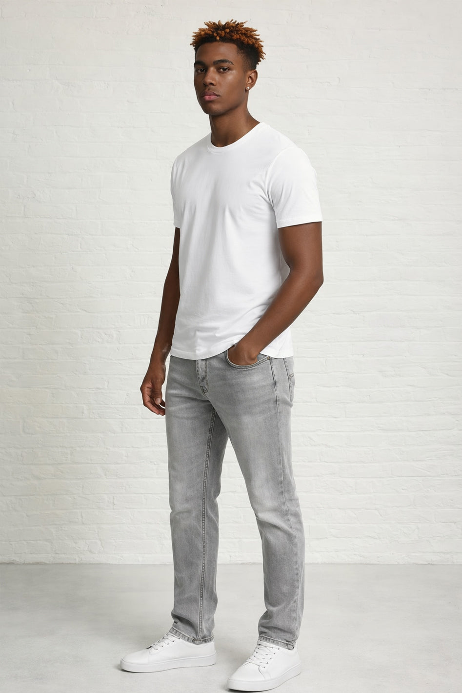 MENS IN STRAIGHT DENIM