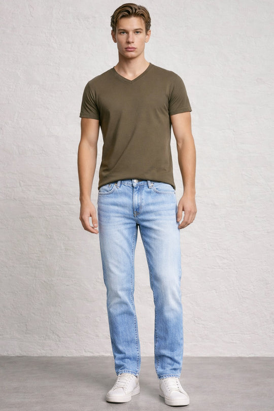 MENS IN STRAIGHT DENIM