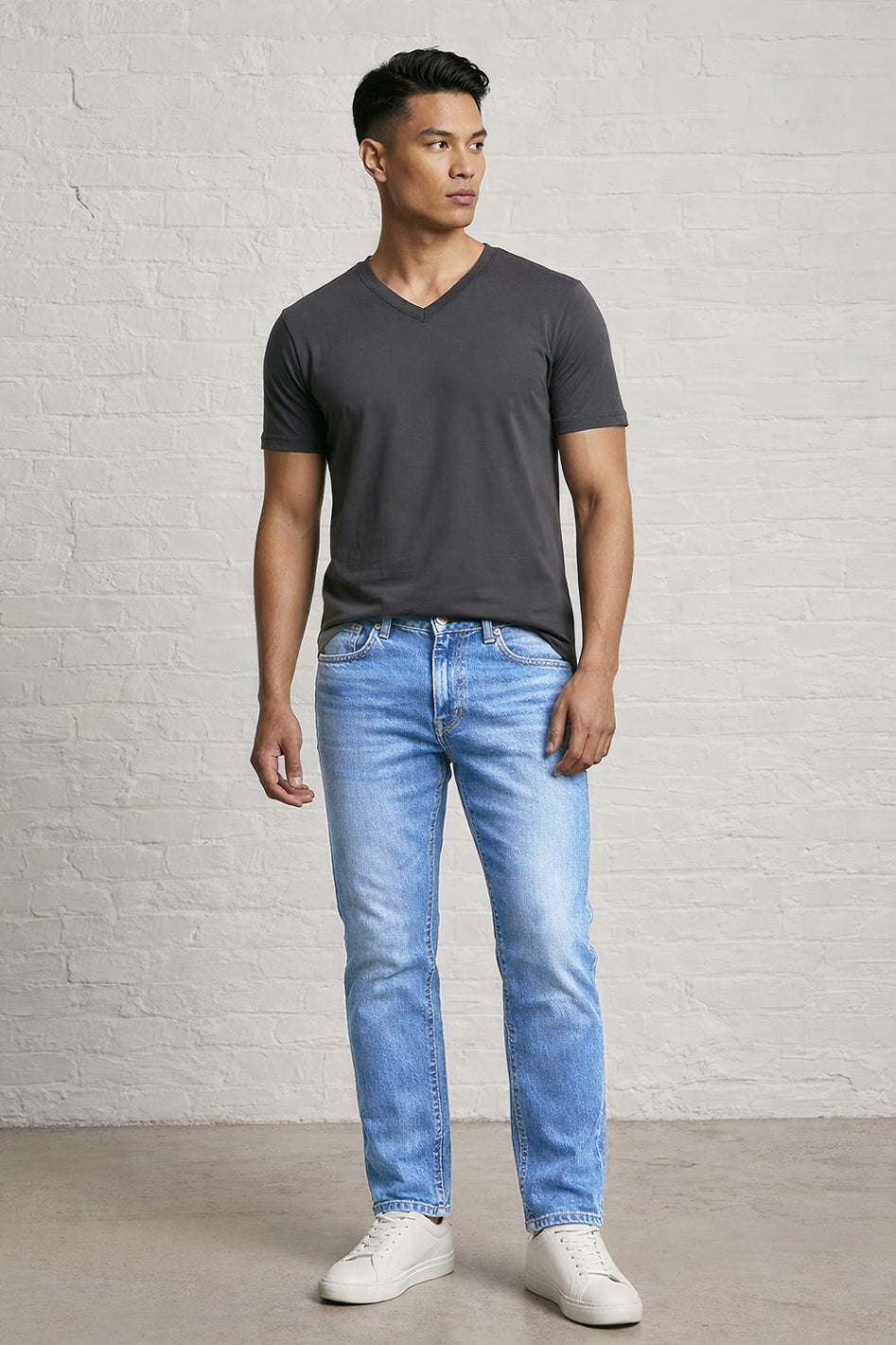 MENS IN STRAIGHT DENIM